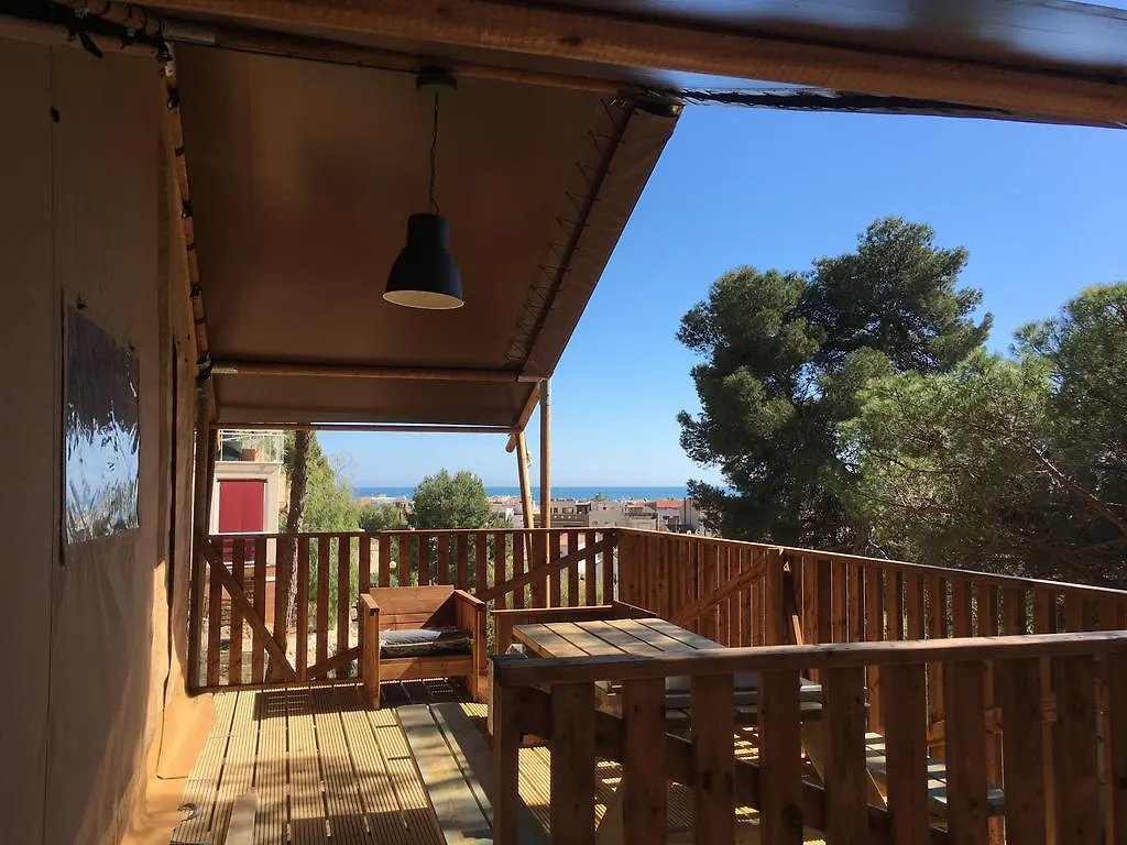 キャンプ場 Glamping Lodge Estartit レスタルティット